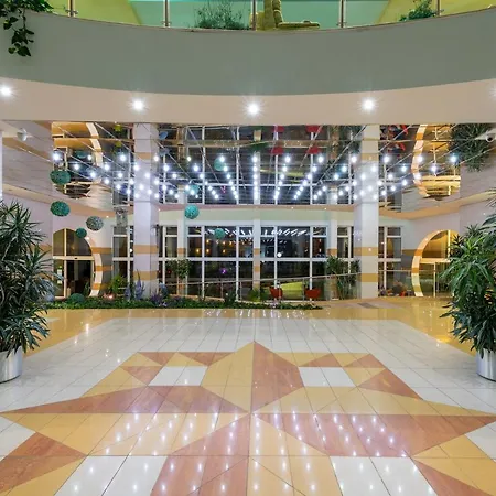 מלון Trakia Plaza &