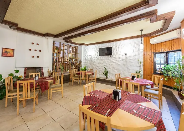 Trakia Plaza Hotel&apartments Szálloda 4*