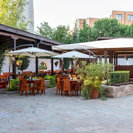 Hotell Trakia Plaza & Slăntjev Brjag